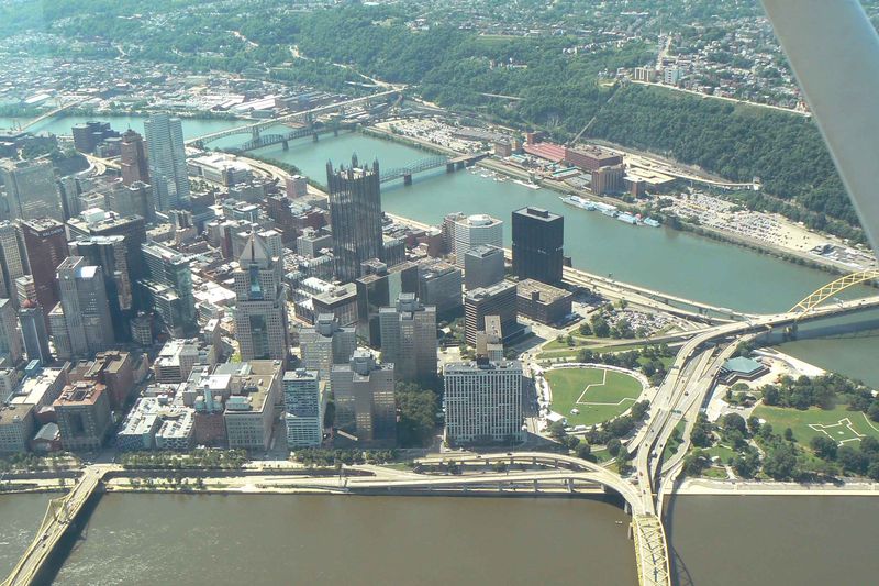 B-Pittsburgh-vu-d-avion-1